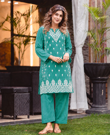 2 Pc Stitched Lawn Suit - PRET - D-06-GRN